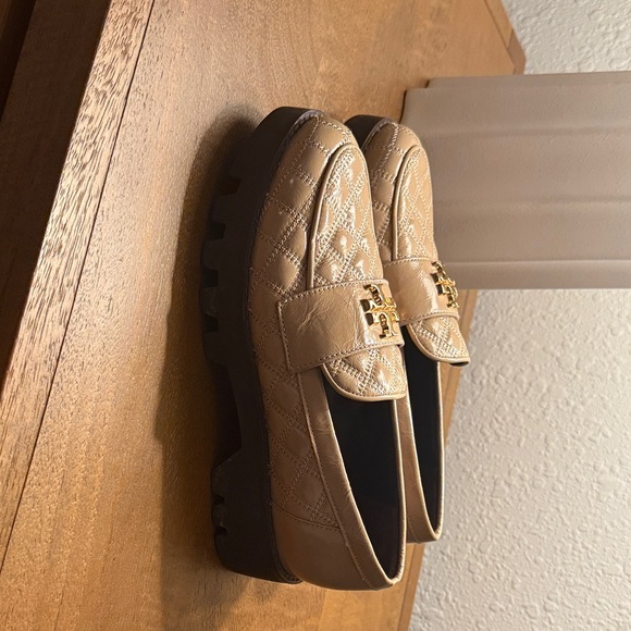 Tory Burch Patent Tan Quilted Loafers - Picture 6 of 6